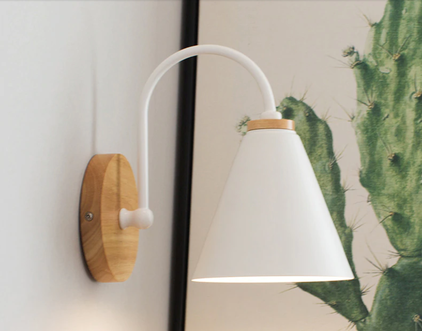 Wooden LED Curved Iron Wall Lamp