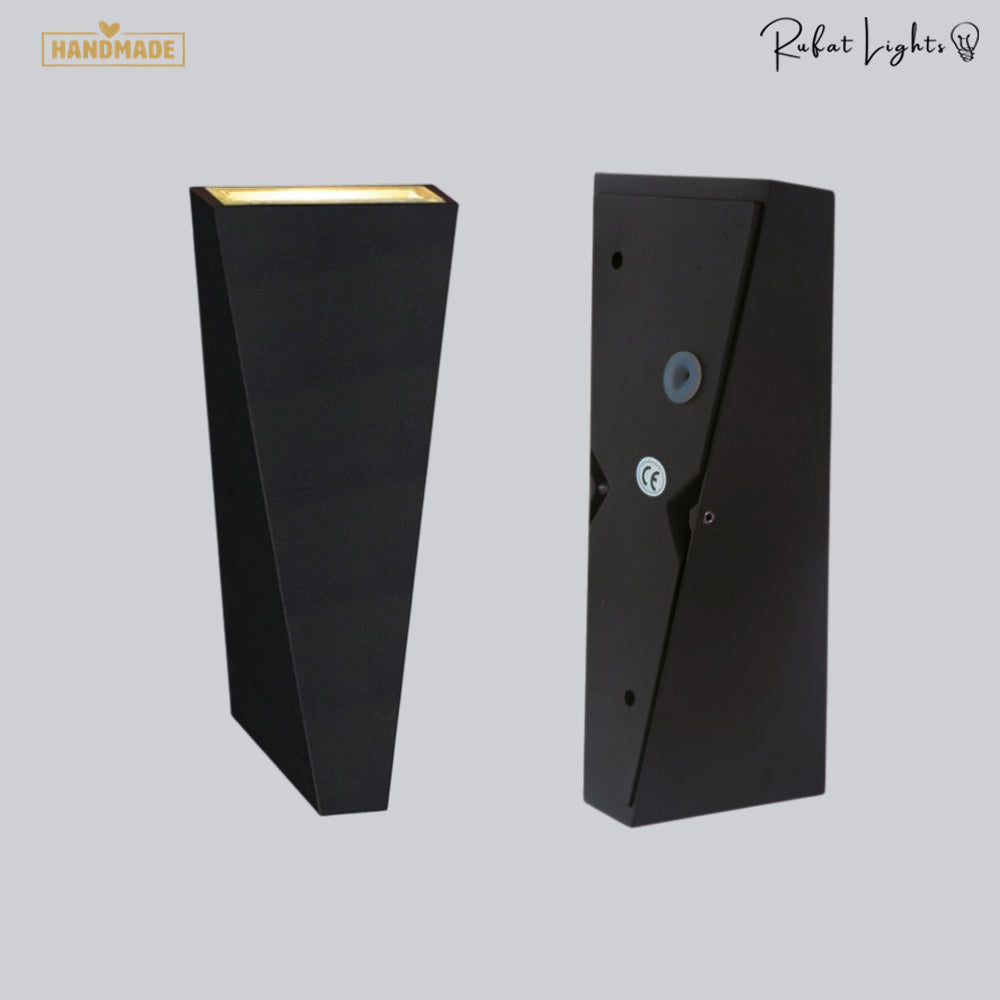 Sleek Waterproof Wall Lamp