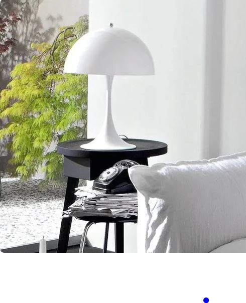 White Panthella Mushroom Table Lamp