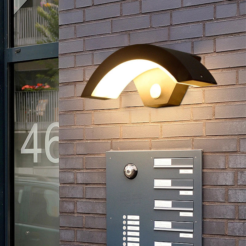 Modern Curved Outdoor Waterproof Wall Light