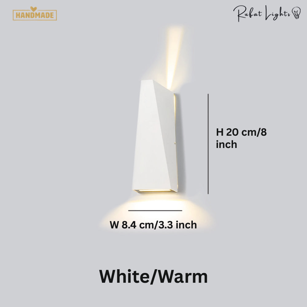 Sleek Waterproof Wall Lamp
