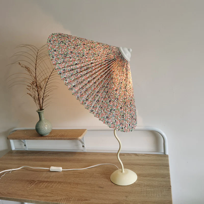 Squiggle Umbrella Table Lamp