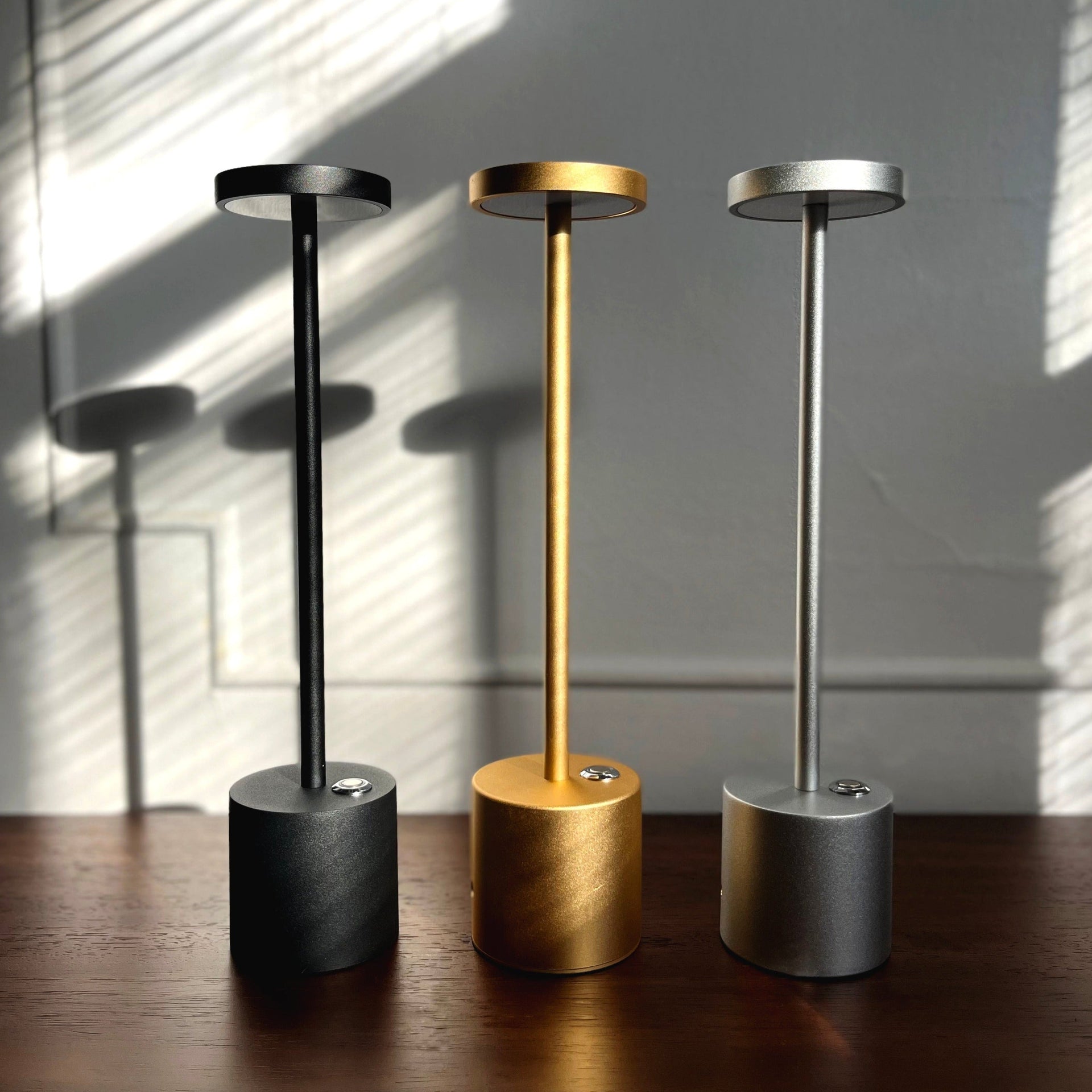 Sleek Metal Aluminum Table Lamp