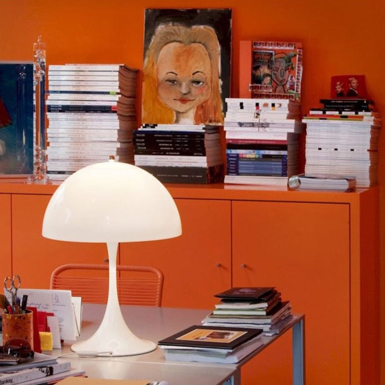 White Panthella Mushroom Table Lamp