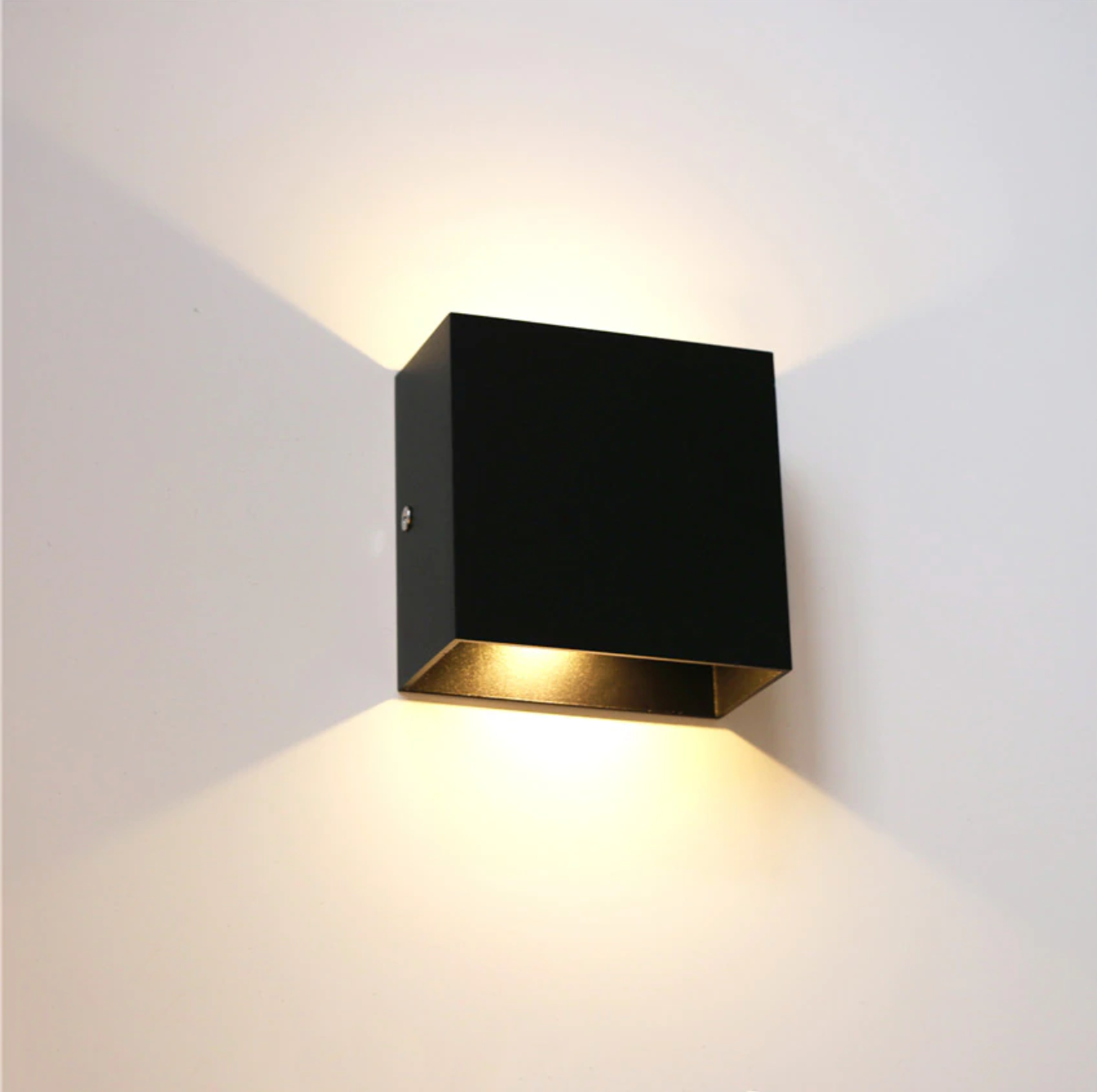 Aluminum Cube Wall Mounted Light