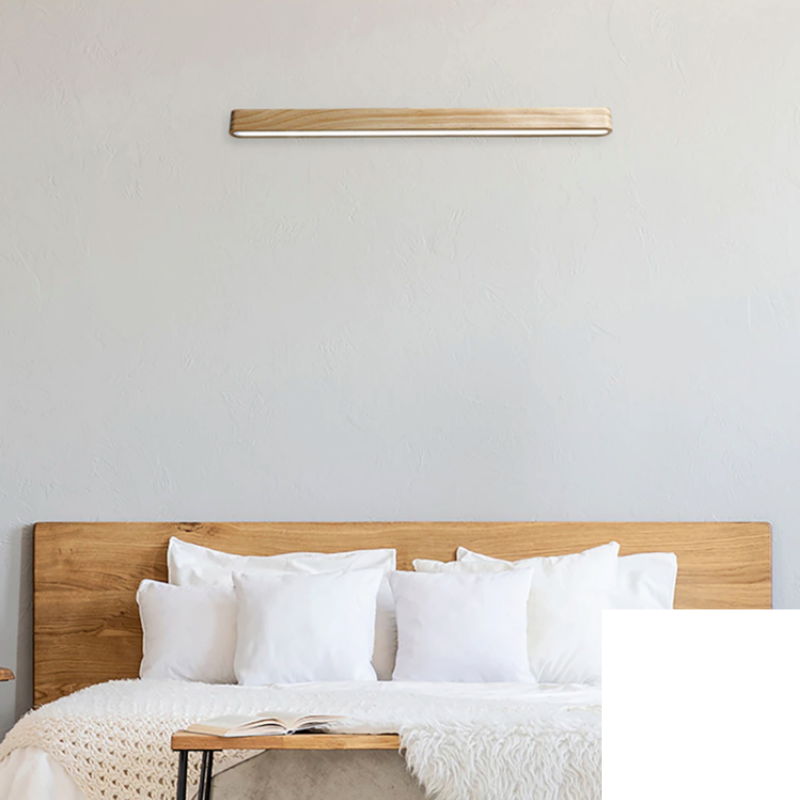 Wooden linear Wall Lamp