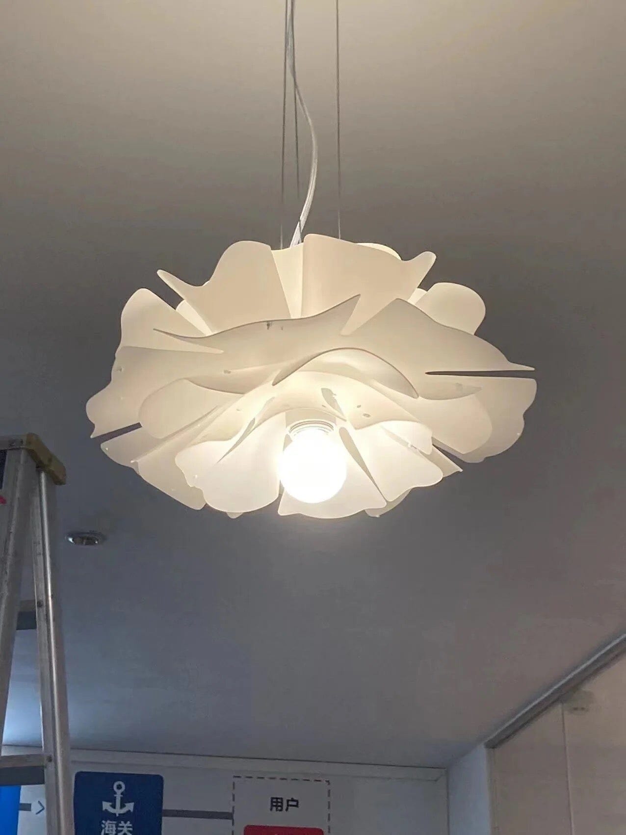 Modern Creative Cloud Flower Chandelier