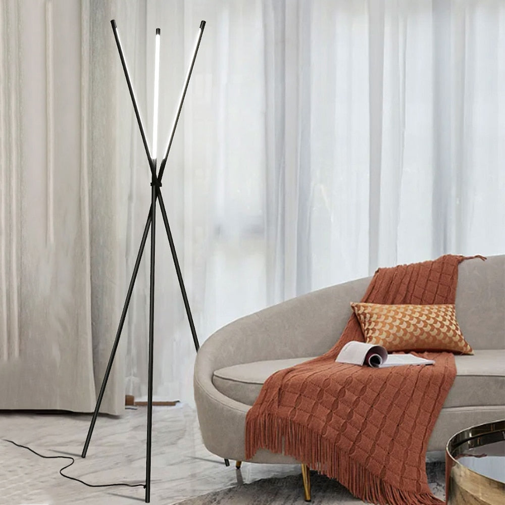 Aluminum 3-pronged Vertical Floor Lamps