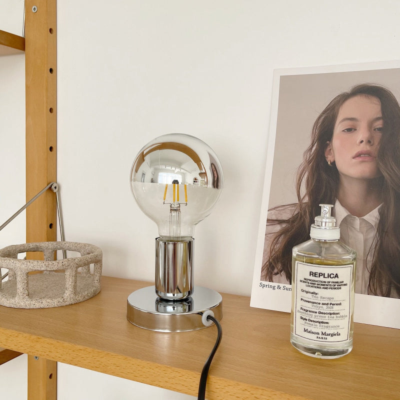 Nostalgia Vintage LED Desk Lamp