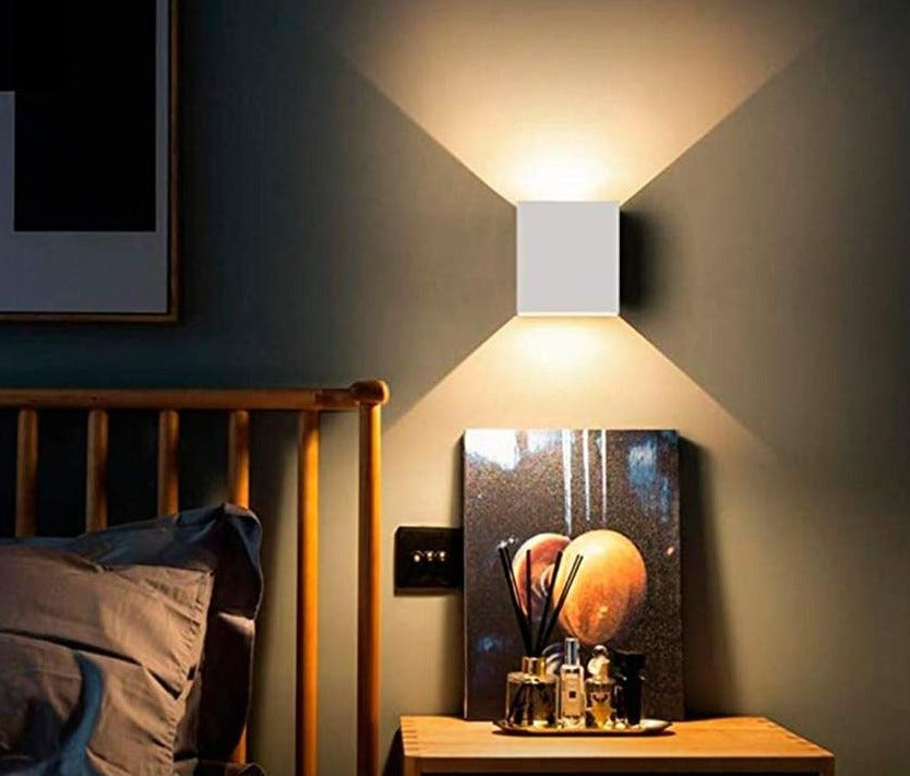 Aluminum Cube Wall Mounted Light