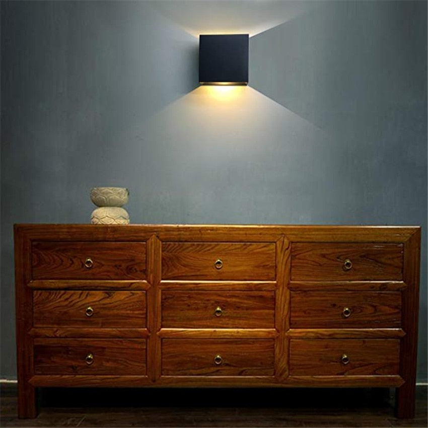 Aluminum Cube Wall Mounted Light
