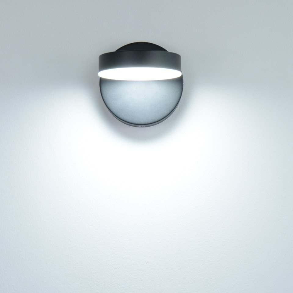 Rotating Circular Wall Lamp