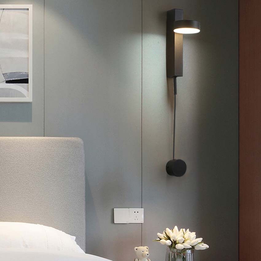 Flexible Rotating Design Wall Light