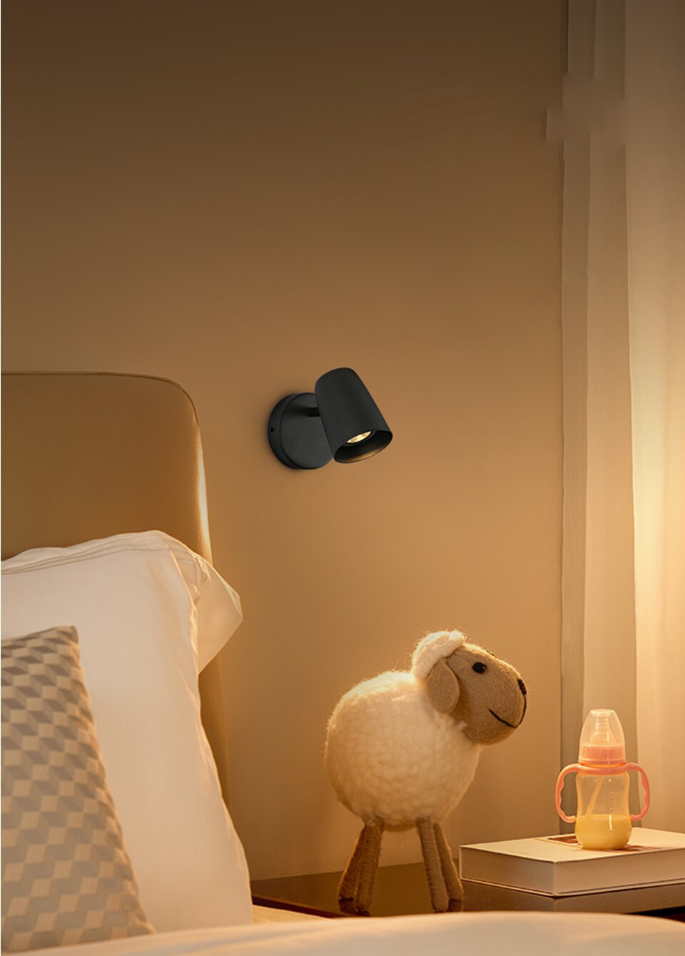 Modern Adjustable Wall Lamp